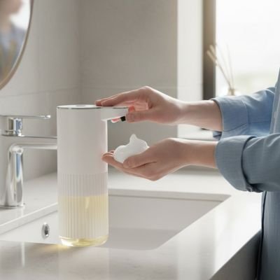 Distributeur de savon automatique​ Design élégant , Type-C rechargeable , niveaux de mousse