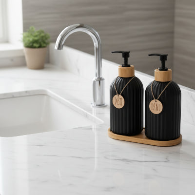 Distributeur de savon liquide noir et doré style vintage manuel 