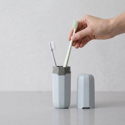 Etui à brosse à dent, bleu gris, Chaque tête avec un trou d'aération Avec housse de protection