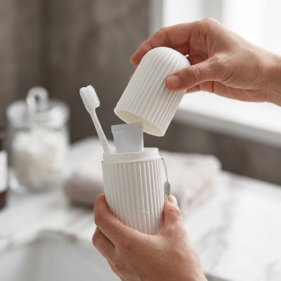 étui à brosse à dents, blanc, avec un trou d'aération 