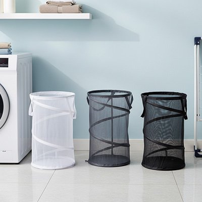 Panier à linge pliable noir blanc ou gris  en maille très fine, format cylindre 