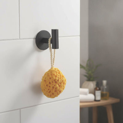 patere salle de bain  Autocollant puissant au dos, forte adhérence et résistant à l'eau en acier noir