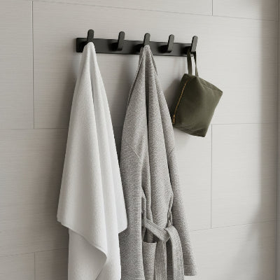 porte manteau salle de bain noir à crochets