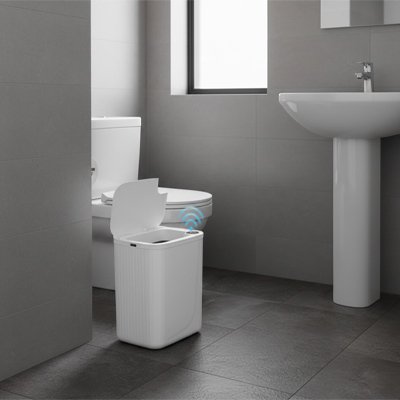 Poubelle pour salle de bain automatique avec capteur blanche avec recharge de type C