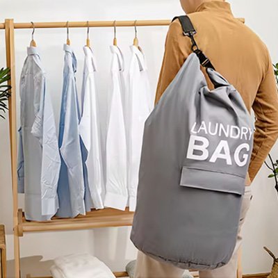 Sac à linge sale gris imperméable grand format à suspendre