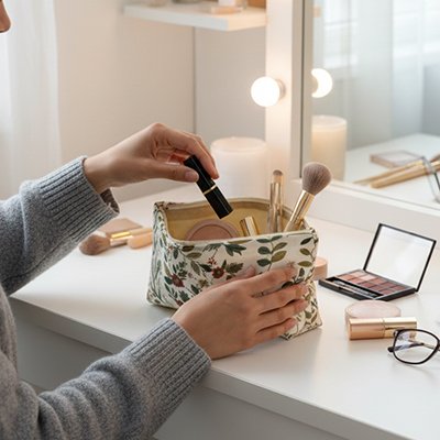 Trousse de toilette femme à fermeture éclair en velours côtelé à motif d'oiseau de branche doublure dorée