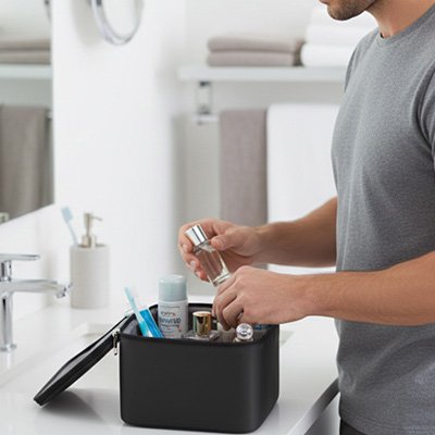 Trousse de toilette homme, noir, rectangulaire design léger, grande capacité, grande poignée centrale 